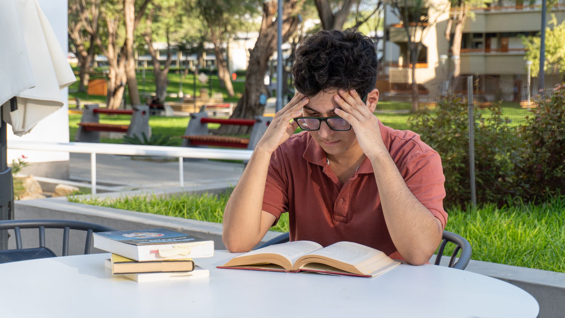 Sınav Kaygısı Nedir, Nasıl Aşılır? Aileler İçin Rehber